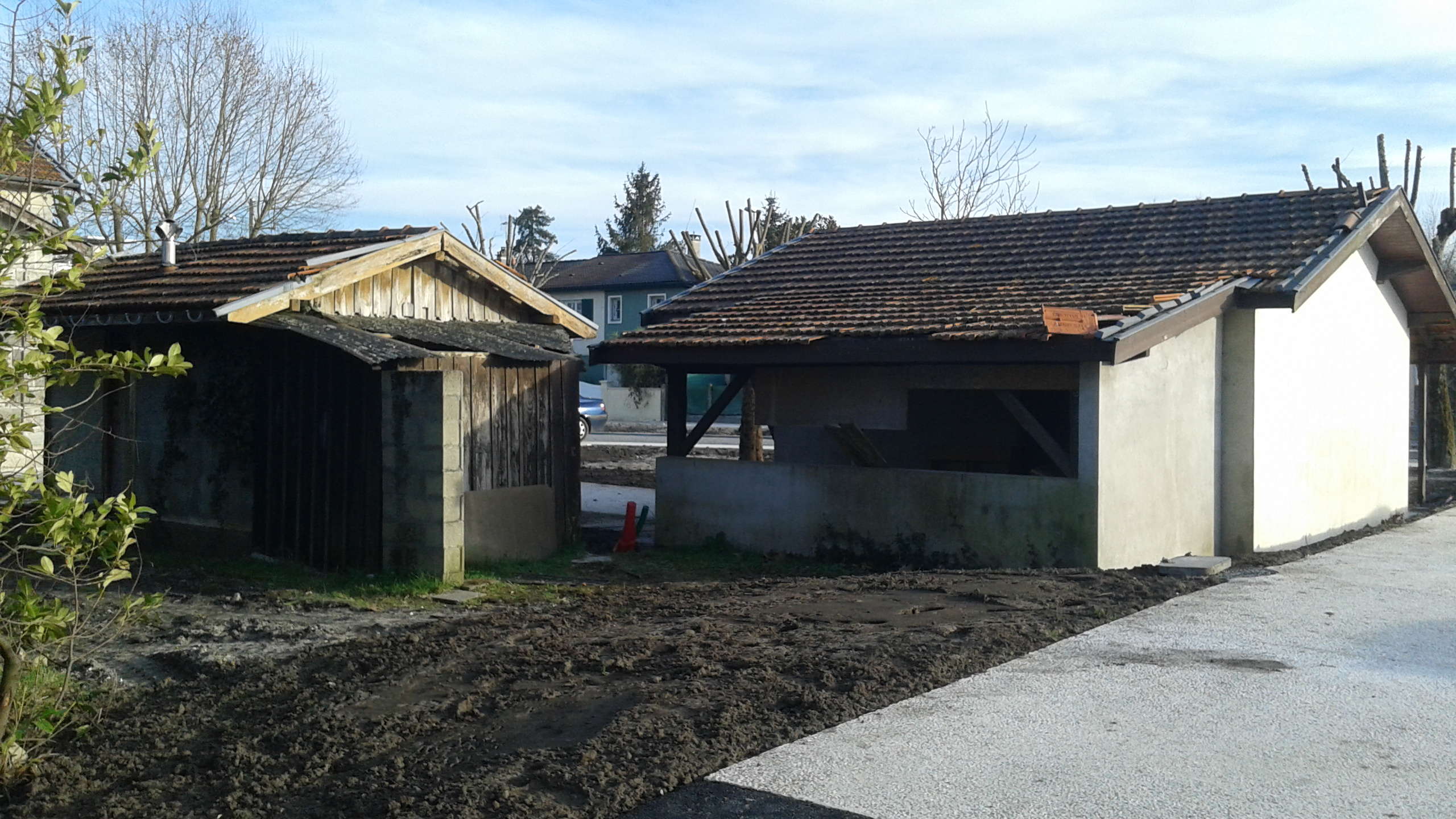 Vue de la Miellerie depuis la piste cyclable